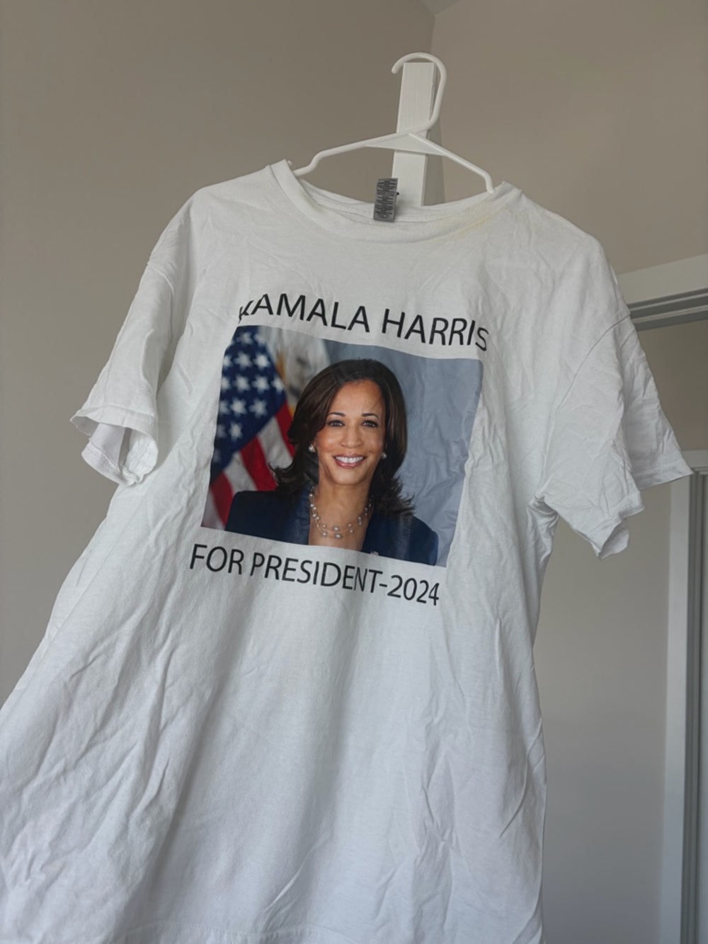 Kamala Harris Vintage Short Sleeve Graphic Tee